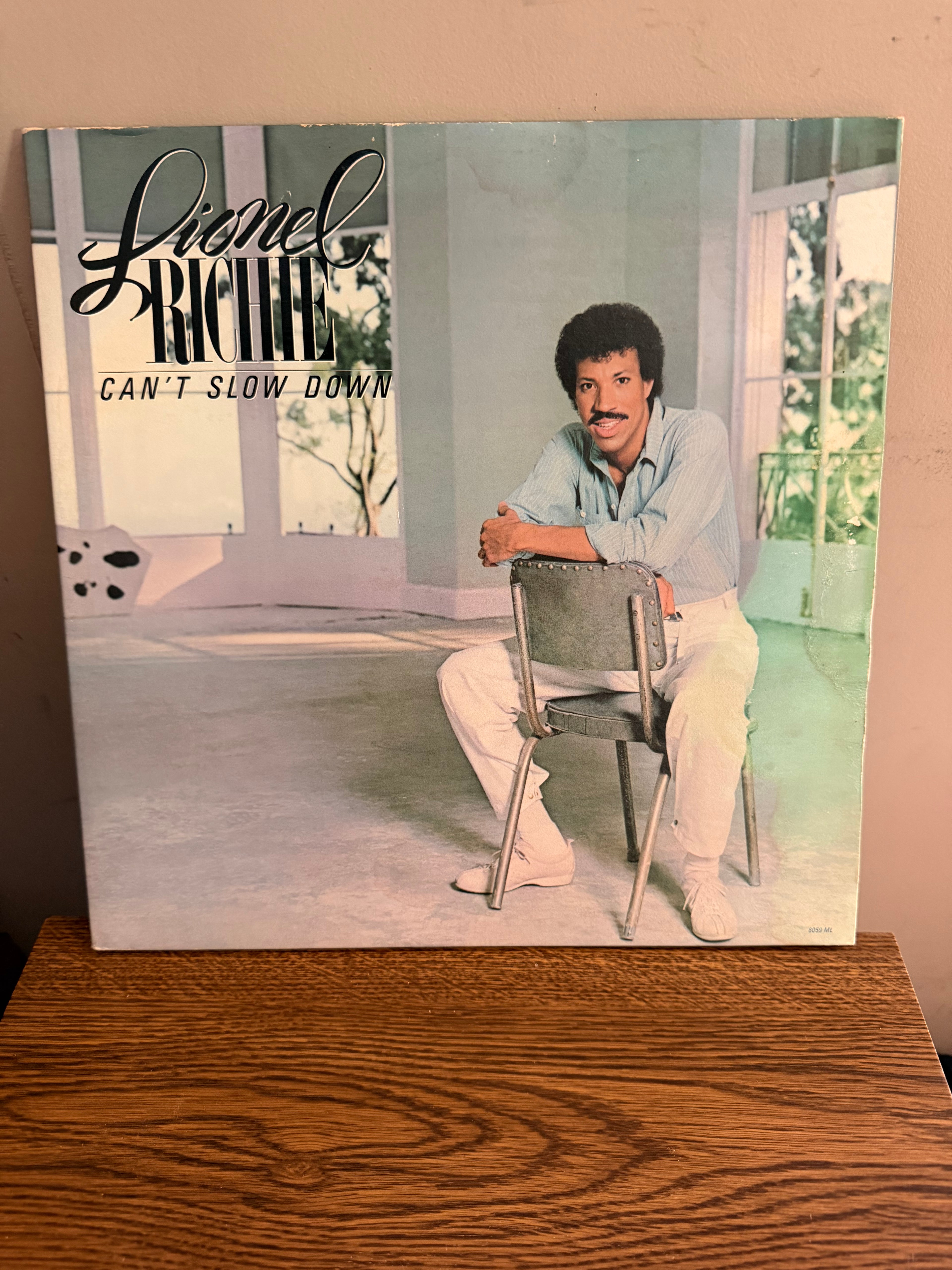 Lionel Richie “Can’t Slow Down”
